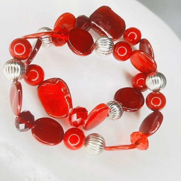 2 Vintage Bracelet Silver Tone Spacer Red Lucite Glass Shell Beaded Stretch 4709 - Picture 3 of 4